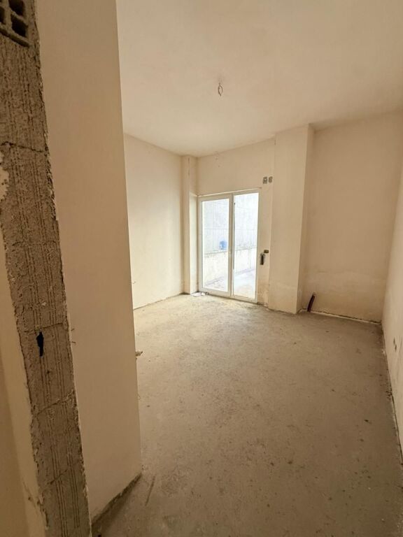 🏡 Okazion Apartament 3+1+2 me Verandë në Shitje – Kompleksi Mateo, Kopshti Zologjik✨ (1600 €/m²)