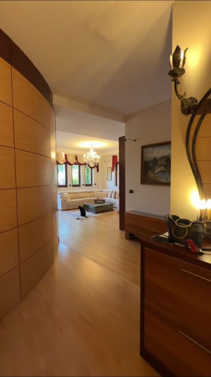 SUPER PENTHOUSE NË SHITJE – KODRA E DIELLIT, TIRANË