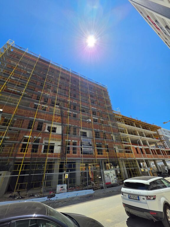 💥 Shitet VËRTET OKAZION Apartament 2+1+2 Wc + 1 Ballkone (92m²) - 📍Rezidenca UNIVERS City - Pranë QTU - 105K, Kati 5 🔥 1143€/m² 😵‍💫😵😲😲😲😲