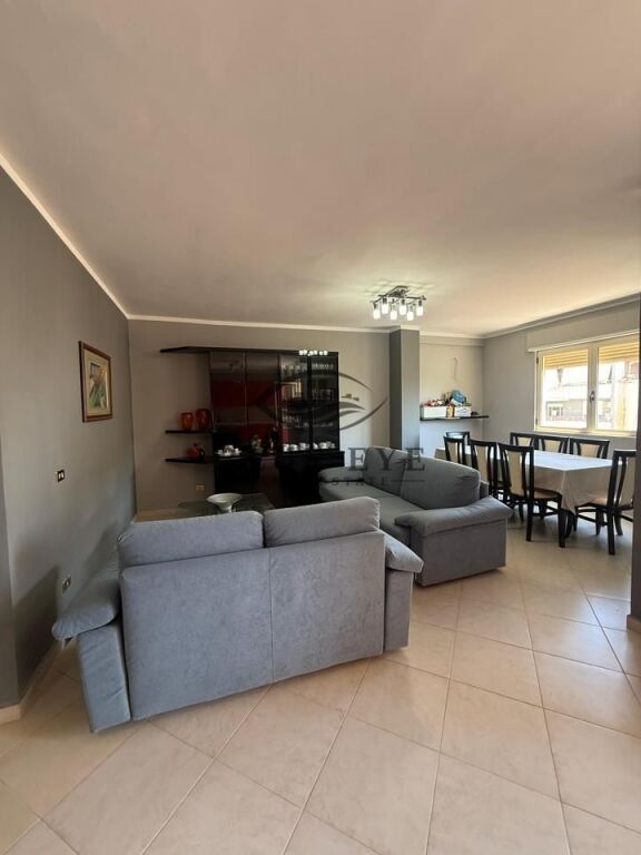 Apartament 2+1 Në Shitje vetëm pak hapa nga deti vollga, Durres