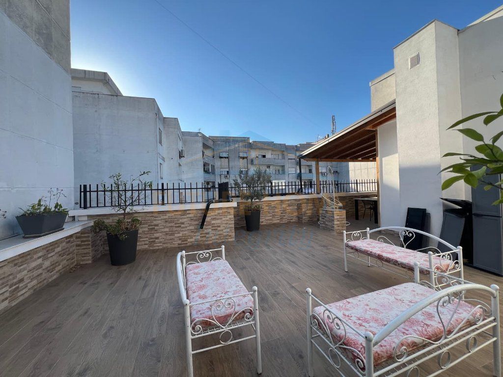 Qera, Apartament 1+1+Verandë, Ish Dogana, Tiranë. AL70656