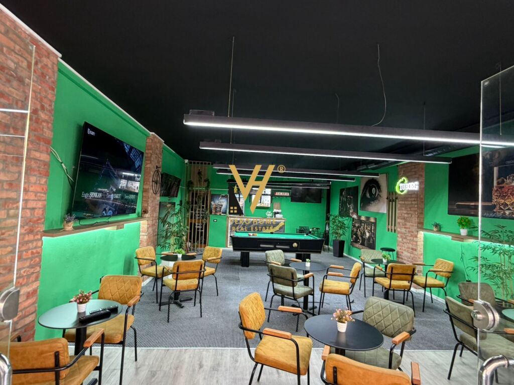 LOCALE COMMERCIALE 71 M2 IN AFFITTO A KOMBINAT 70.000 LEKE