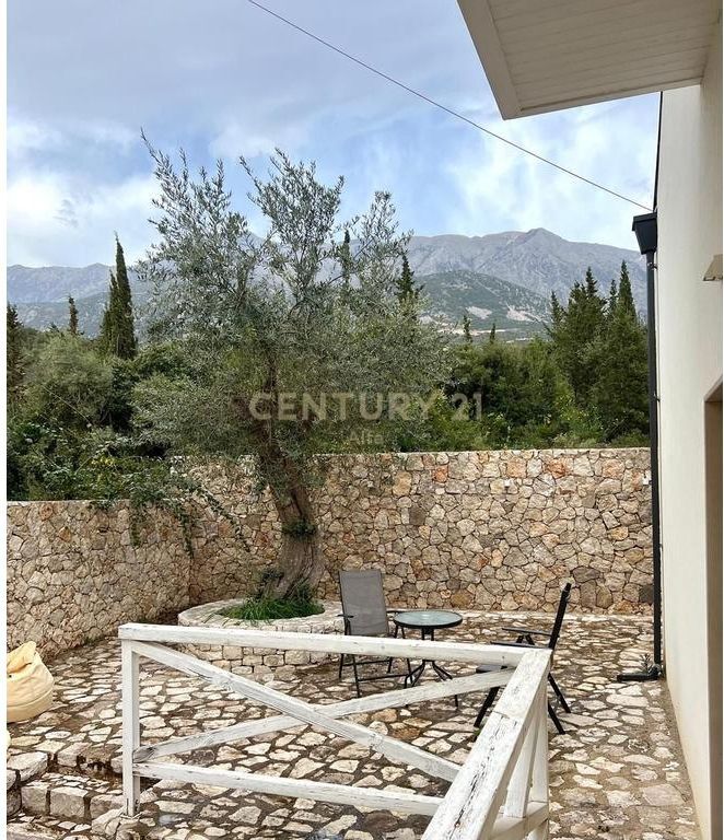 SHITET VILE NE DHERMI, RESIDENCA “WHITE ROCK”!