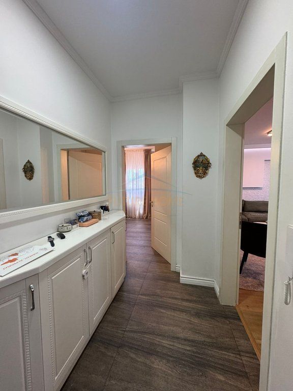 Qera, Apartament 2+1+Post Parkimi, Myslym Shyri, Tiranë.