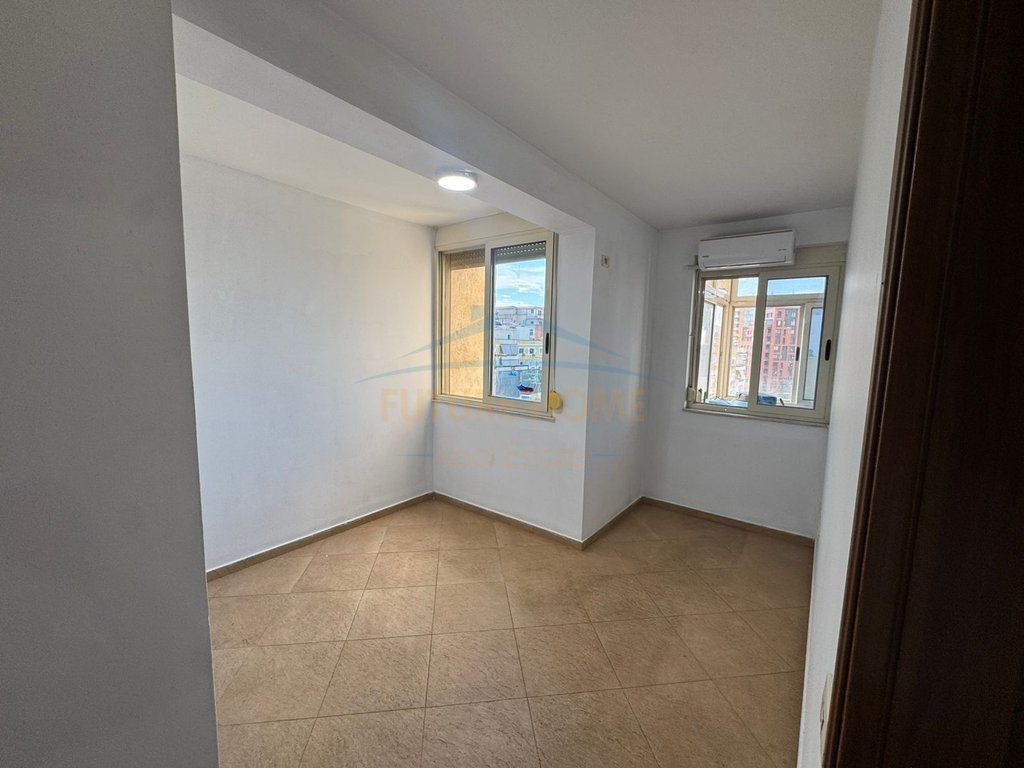 Rent, Business Premises, Avni Rustemi Square, Tirana. Empire69968
