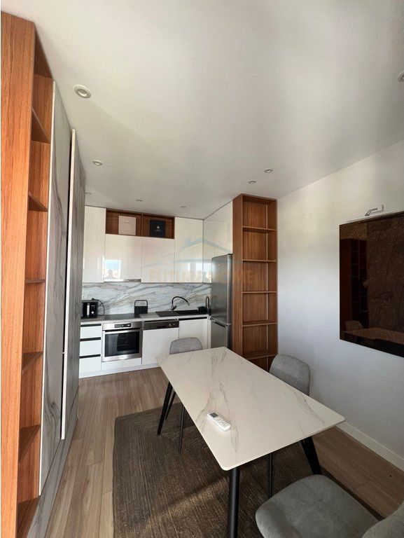 Shitet, Apartament 2+1+2+ Depo, Rruga Bill Klinton, Tirane