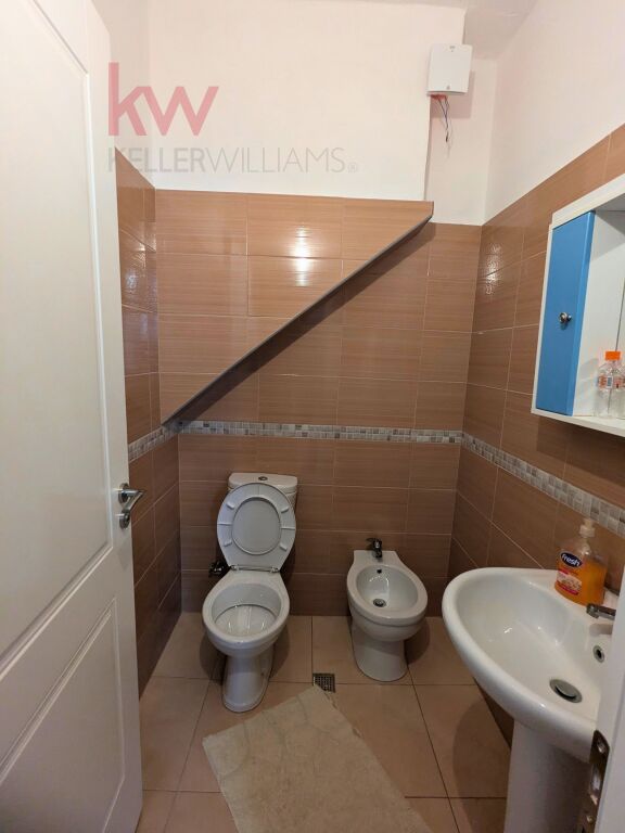OKAZION SHITET APARTAMENT 2+1+2 + 2 BALLKONE NE ZEMER TE TRANSBALLKANIKES ME PAMJE DETI