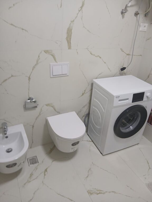 🏡 JEPET ME QERA APARTAMENT 2+1 – PORTA TIRANA E RE