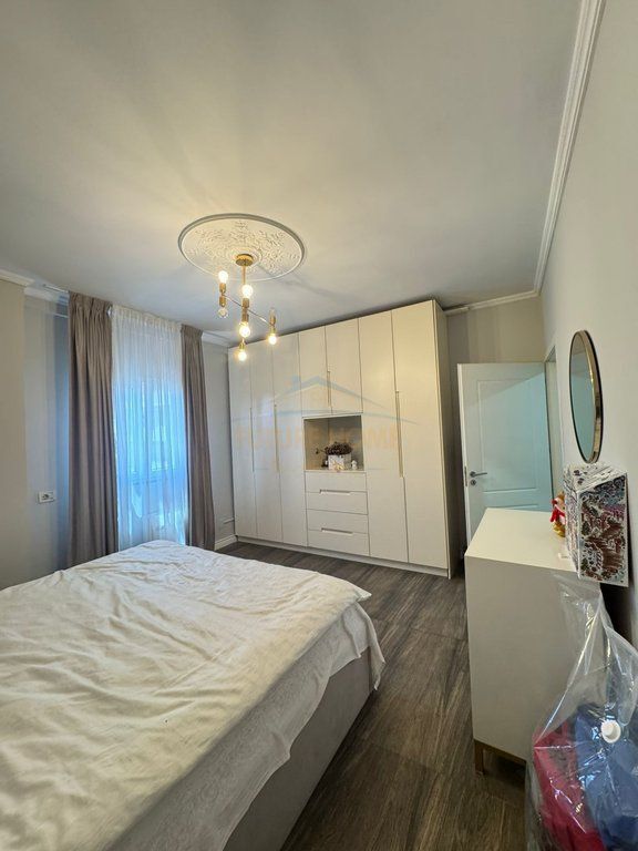 Qera, Apartament 2+1+Post Parkimi, Myslym Shyri, Tiranë.
