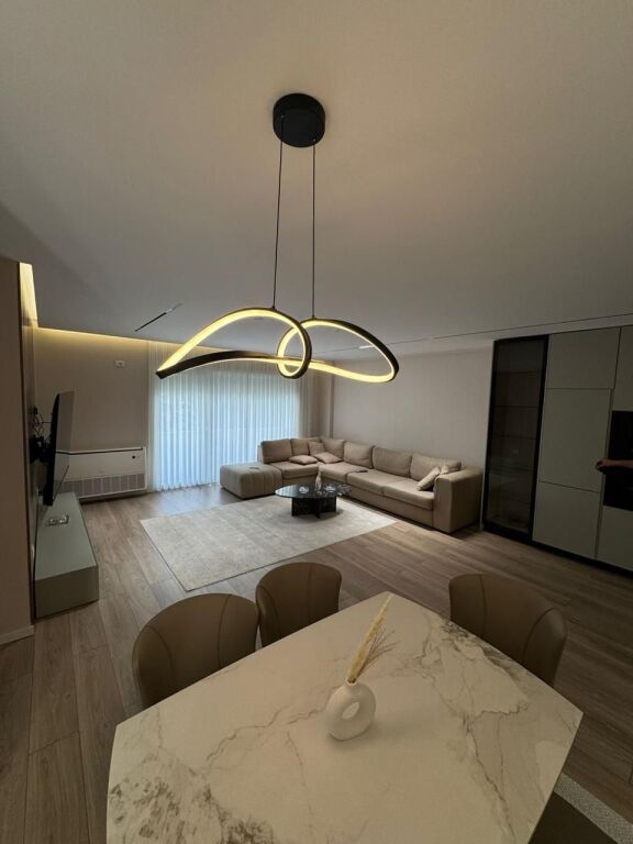 Jepet me Qira Apartament 2+1+2 – Liqeni i Thatë (Pranë Radisson)