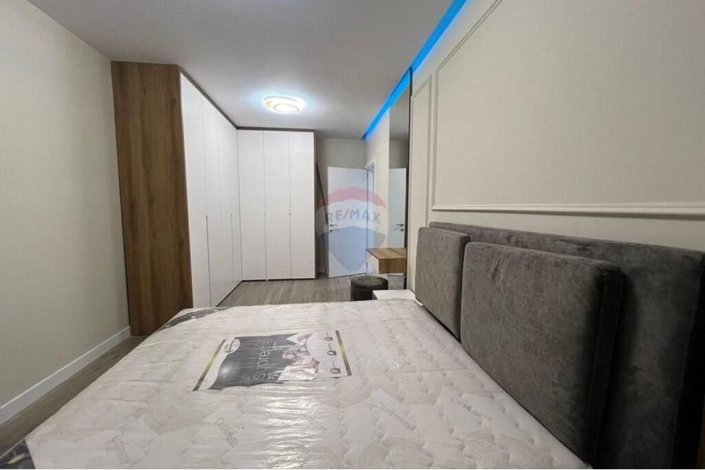 Apartament 2+1+2 Per Qira Ne Qender !