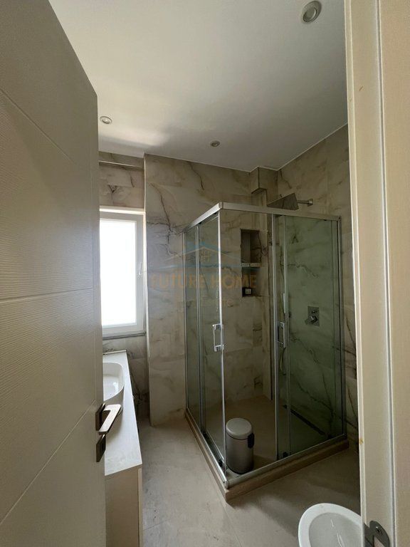 Shitet, Apartament 2+1+2+ Depo, Rruga Bill Klinton, Tirane