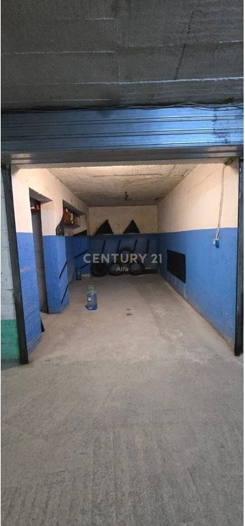 SHITET APARTAMENT 3+1 PËRBALLË DELIJORGJIT + 2 POSTE PARKIMI