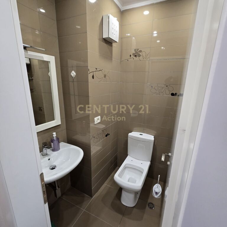 AFFITTASI APPARTAMENTO 2+1+2, ZONA ALI DEMI! 700 € /Mese