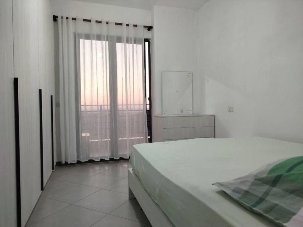 Apartament ne shitje 1+1 ne astir