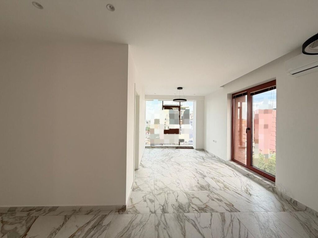 Ufficio in affitto 1+1 in Via Kavaja (ID BZ2995) Tirana