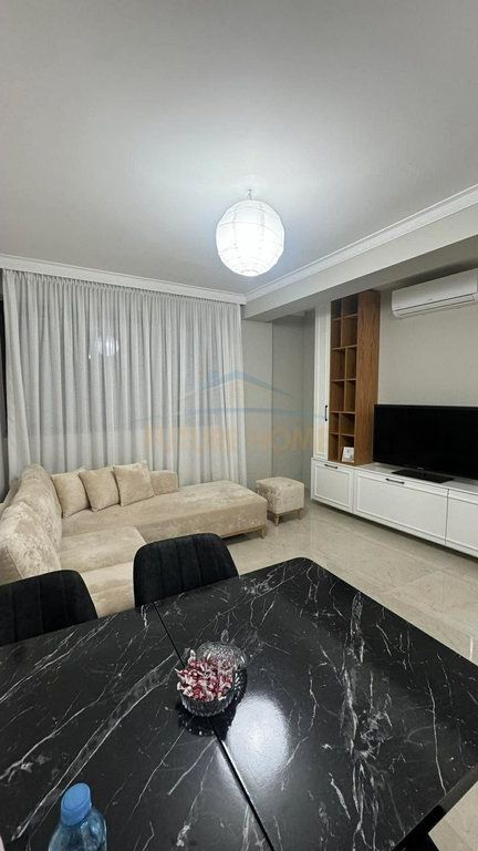 Qera, Apartament 1+1, Kopshti Botanik