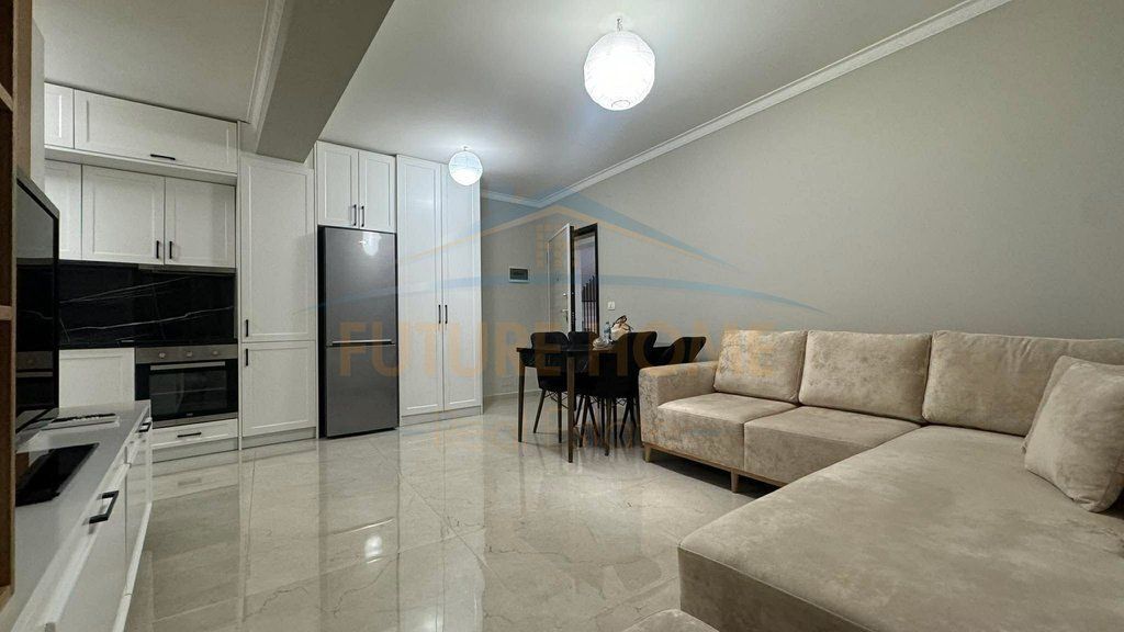 Qera, Apartament 1+1, Kopshti Botanik