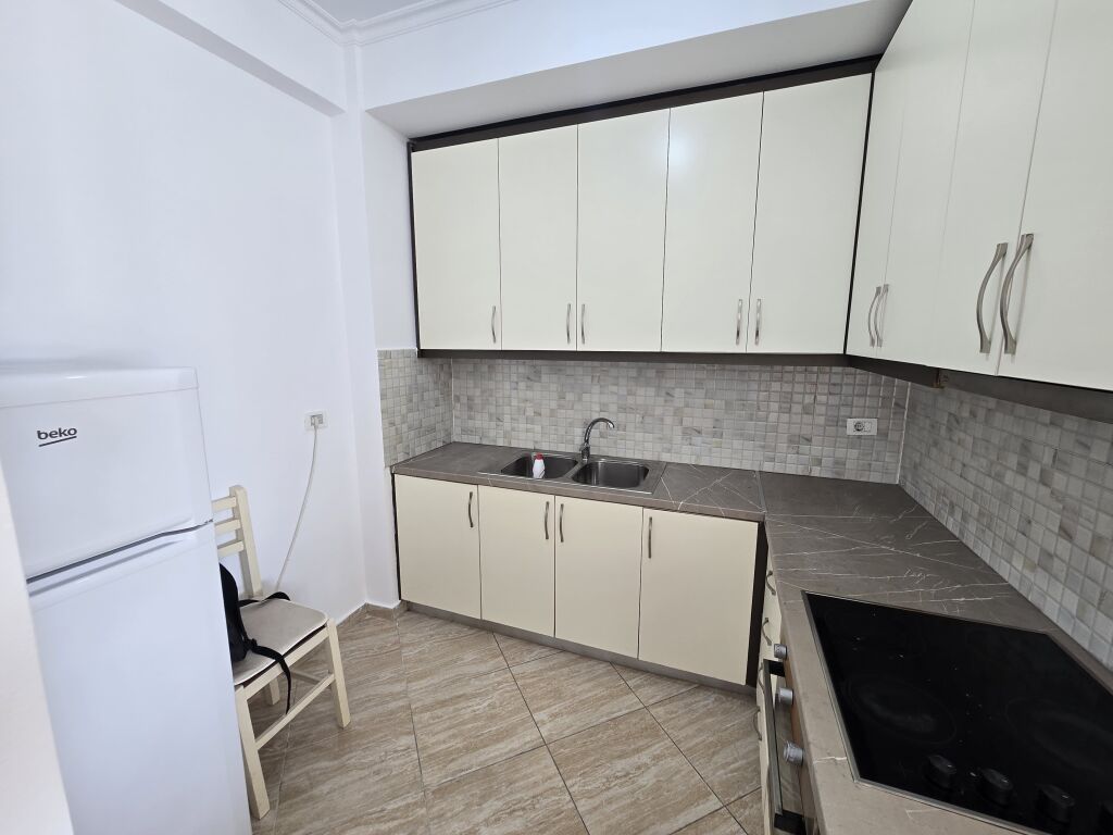 2+1/Qera📍Fabrika e Miellit 📌50 000 lek - Widok 4
