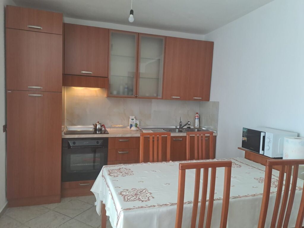 🏡 Apartament 2+1 me Qira tek Ujësjellësi Durres