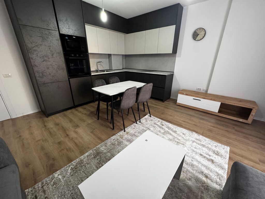 Univers City Apartament 2+1 me qira