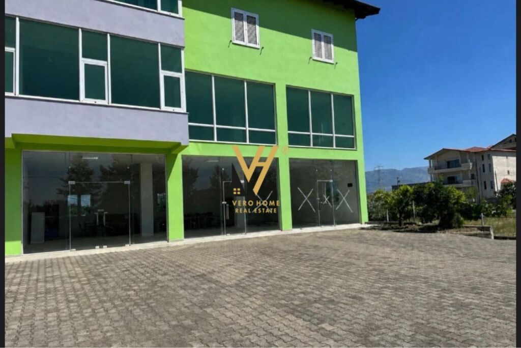 BUSINESS PREMISES 150 M2 FOR RENT IN INSTITUT 900 EURO
