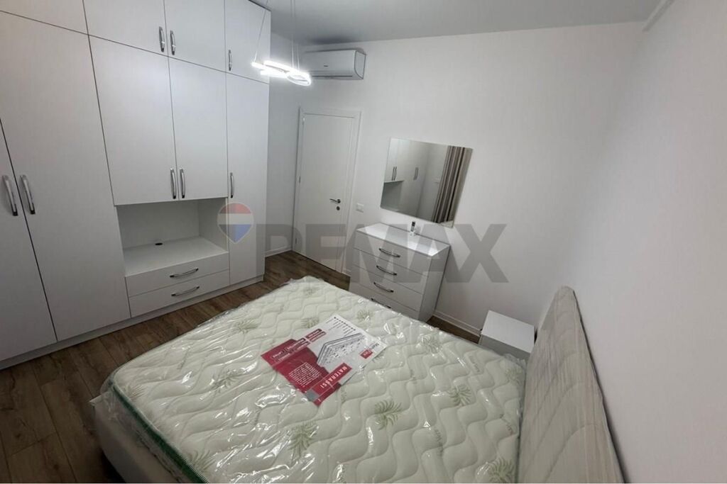 Apartament 2+1 me qera Porta Gjelbert