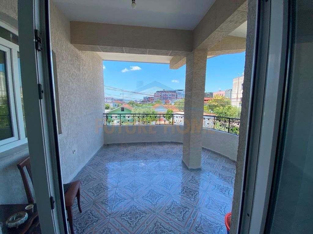 Affitto, Appartamento, vicino a Casa Italia, Tirana
