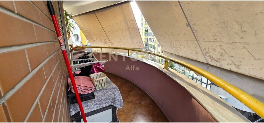 SHITET APARTAMENT 3+1 PËRBALLË DELIJORGJIT + 2 POSTE PARKIMI