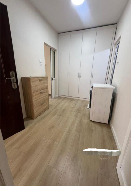 Jepet AP 1+1 me qera Porcelan prane UET