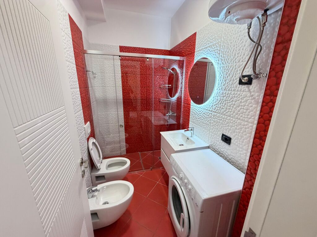 🏡 Appartamento 1+1 in affitto con parcheggio 📍 Via Kosovarëve, Tirana