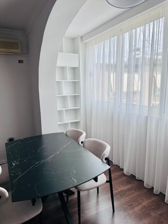 🏡 Jepet me Qera Apartament 1+1 – Rruga Fortuzi