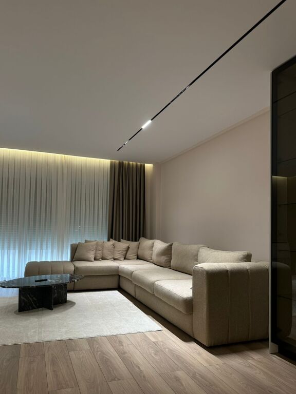 Jepet me Qira Apartament 2+1+2 – Liqeni i Thatë (Pranë Radisson)