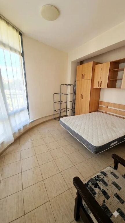 Shitet Apartament 2+1