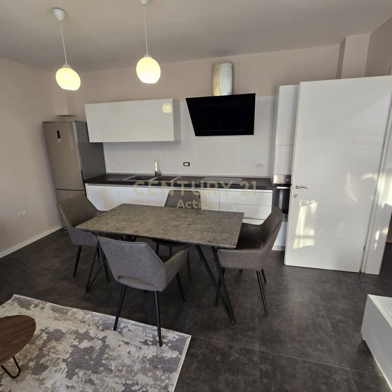 AFFITTASI APPARTAMENTO 2+1+2, ZONA ALI DEMI! 700 € /Mese