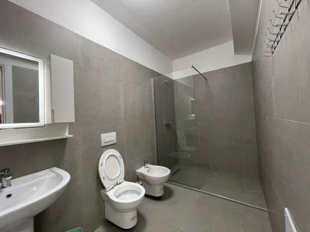 Apartment 2+1+Parking for rent at Kodra e Diellit 2.