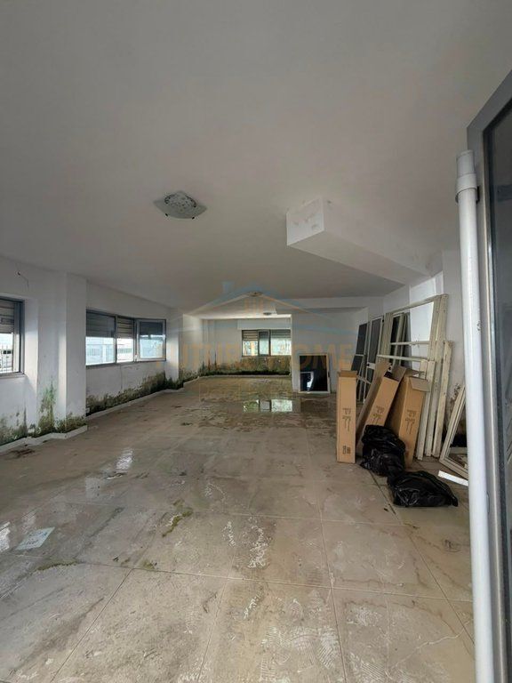 For sale,Business Premises 70 Square Meters Main Street ,Golem,Durres