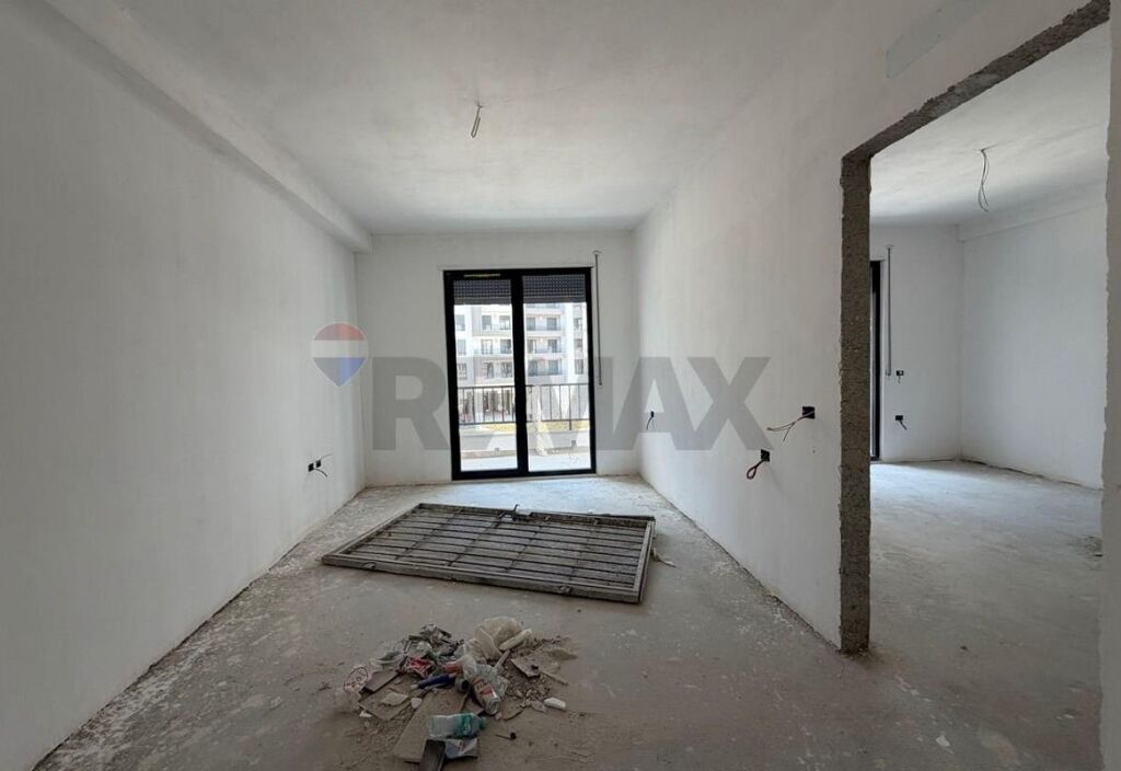 APARTAMENT 3+1+2 PER SHITJE NE KINOSTUDIO