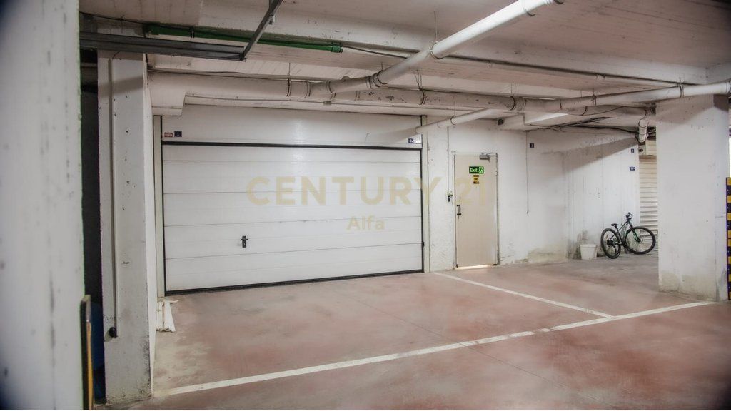 Shitet apartament 4+1+3 tualete dhe 2 poste parkimi- LIQENI ARTIFICIAL