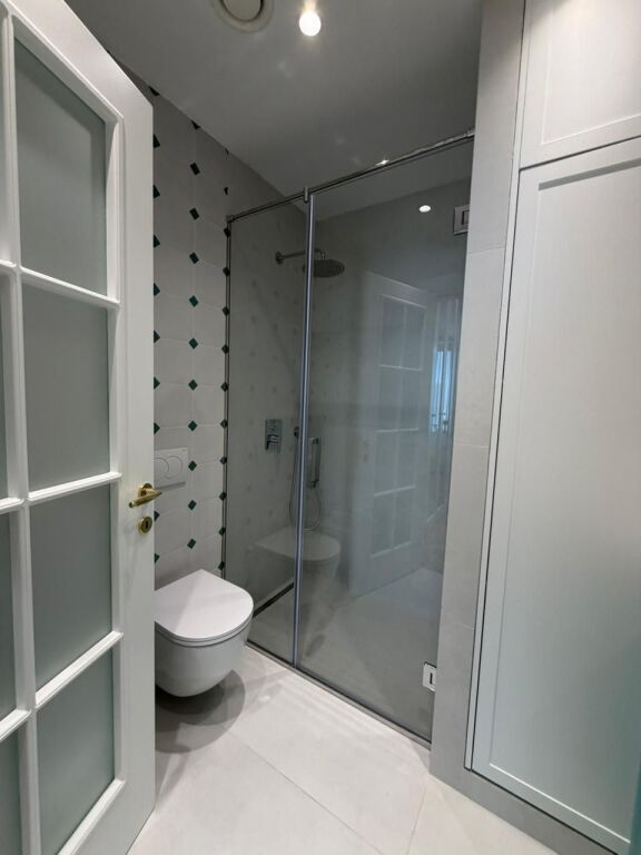 🏙️ Shitet Apartament Luksoz 2+1+2 – Downtown One, Tiranë ✨