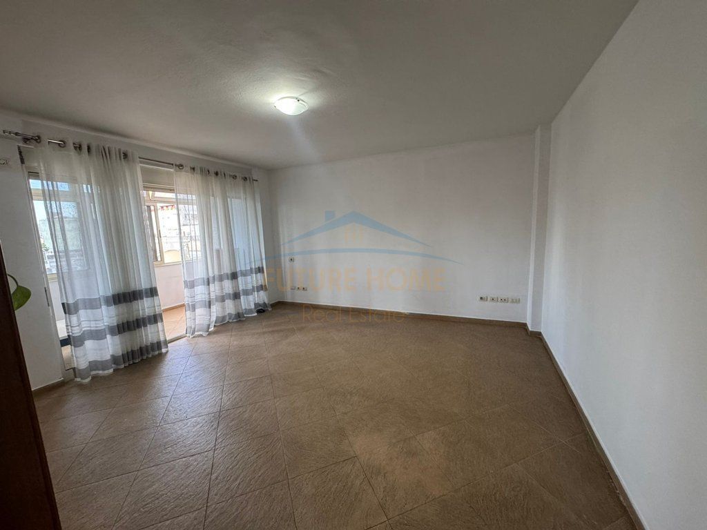 Rent, Business Premises, Avni Rustemi Square, Tirana. Empire69968