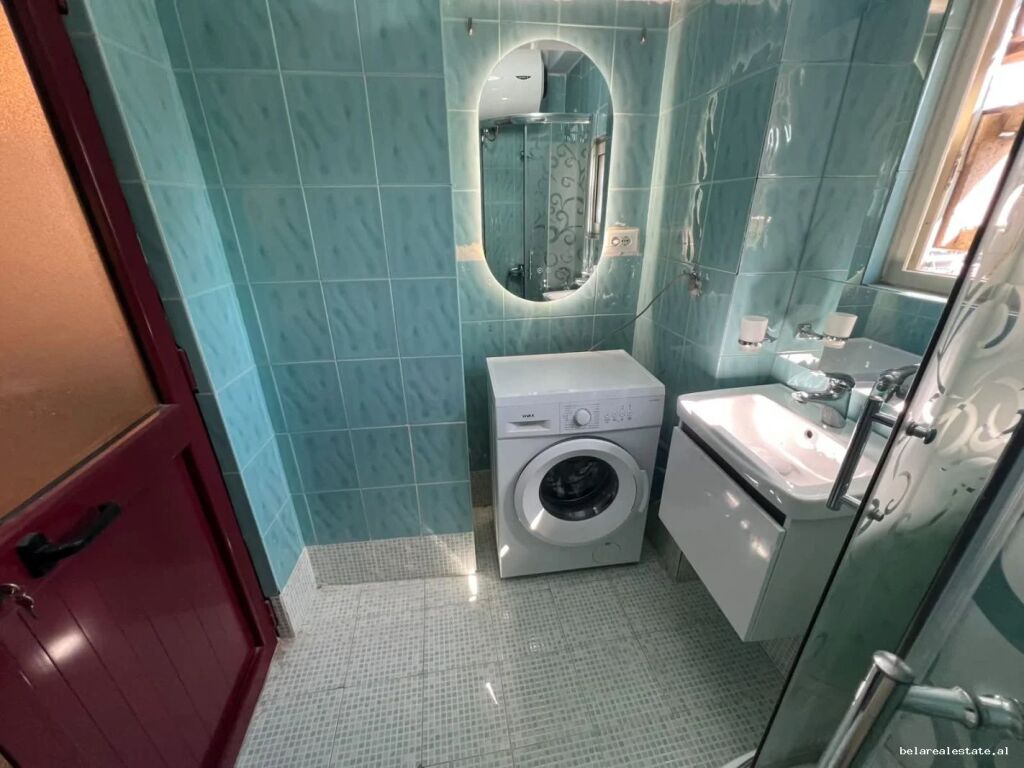 Garsioniere Me Qera Ne Qender (ID BG143) Tirane