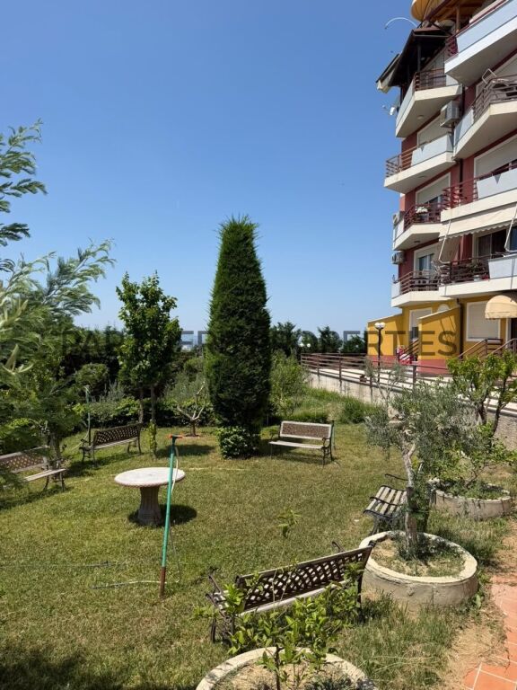 Shkozë_Shitet 2+1 në kompleks rezidencial