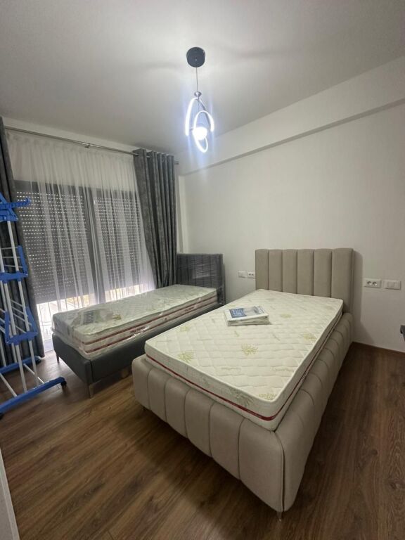 🏡 JEPET ME QIRA APARTAMENT 2+1 + 🅿️ TE KODRA E DIELLIT 2