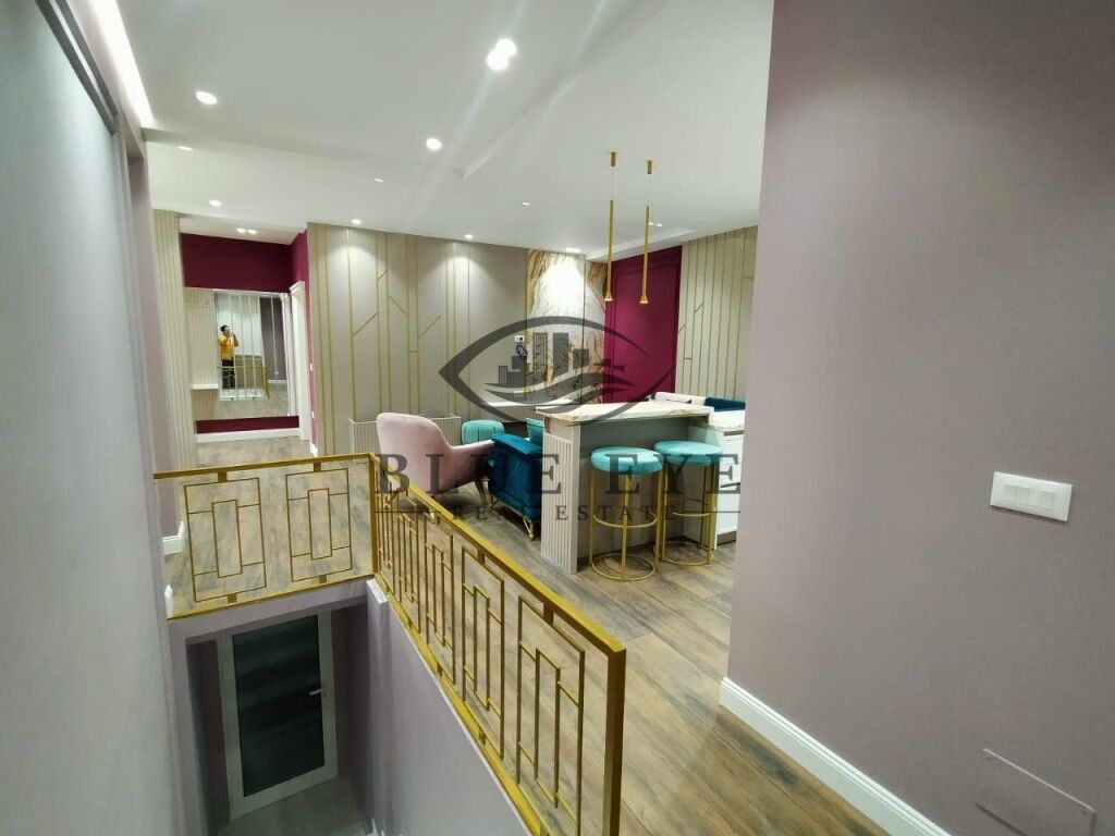 Shtepi private, kati i dyte, 2+1 me Qera – Pranë Gjykatës së Apelit, Durrës