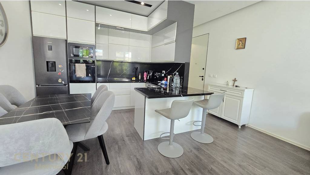 Appartamento 2+1+2+giardino+ 2 Garage in affitto, Forest Residence - Lago Secco!