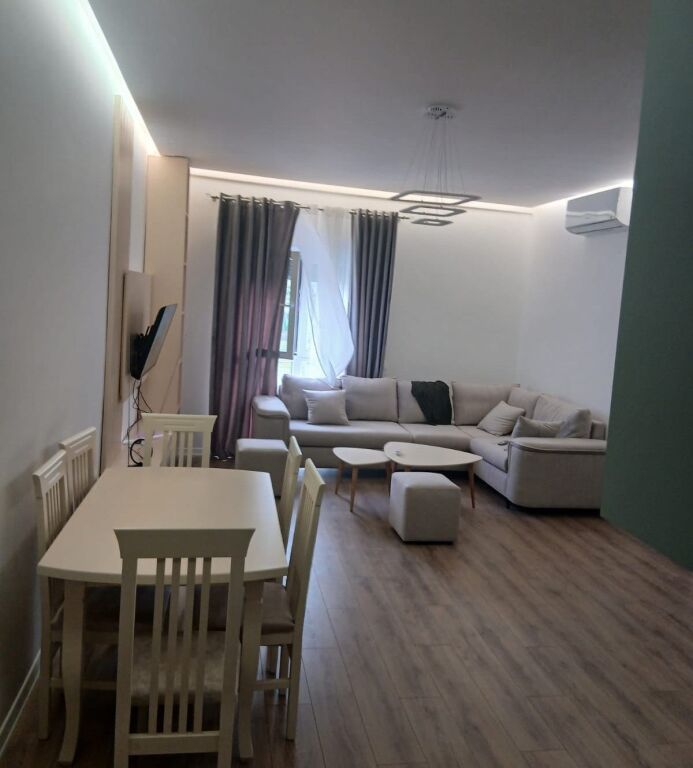 📌 JEPET ME QIRA APARTAMENT 2+1 – PORTA TIRANA E RE