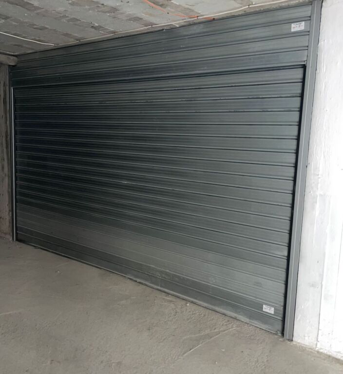 Vendesi appartamento 2+1 convertito e due posti auto per 130 000 €