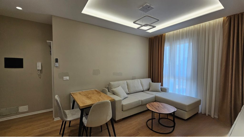 Super Apartament 1+1 me qira prane Bulevardit te Ri!