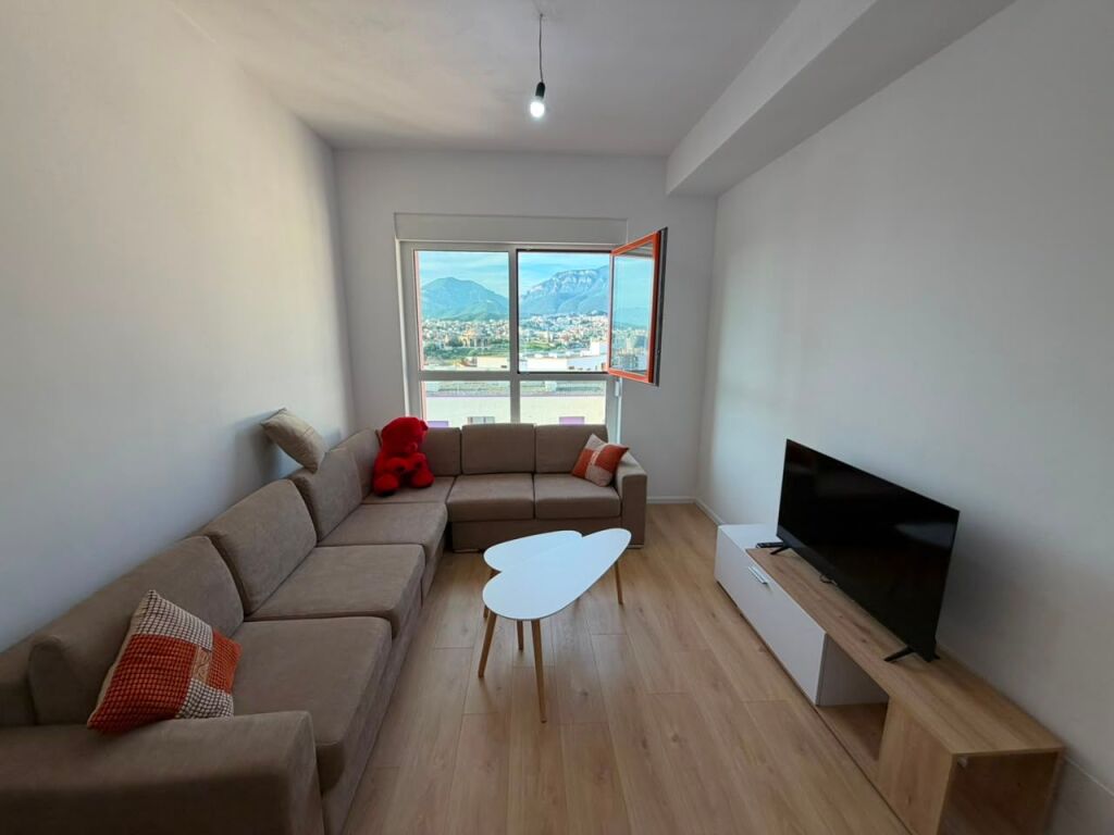 🏡 Appartamento 2+1 in Affitto   📍 Posizione: Ali Demi, Complesso Kadiu💰 Affitto: 48.000 Lek/mese
